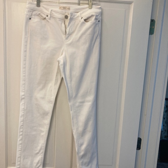 JJill Authentic fit slim leg jeans 8Tall white - Picture 2 of 8